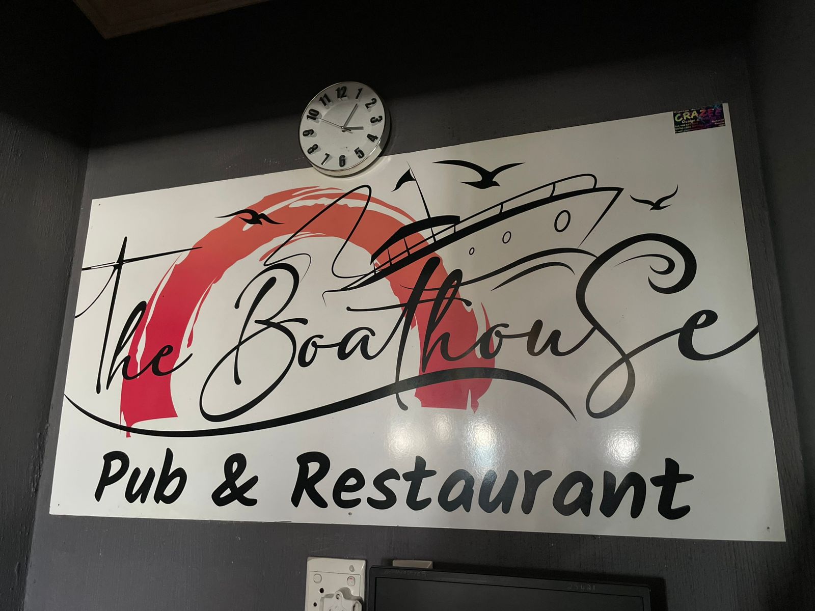 The Boathouse Pub & Restaurant